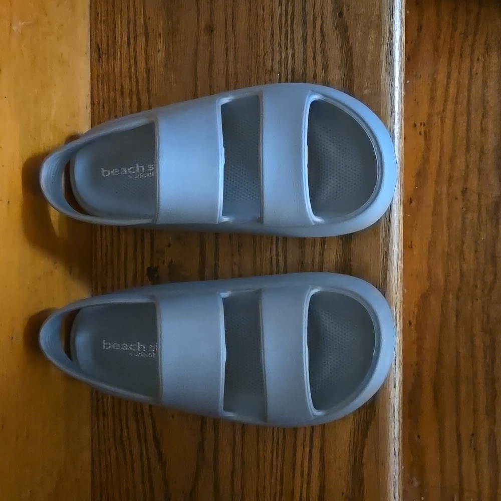 Brand New WOT Beach Slides by J/Slides